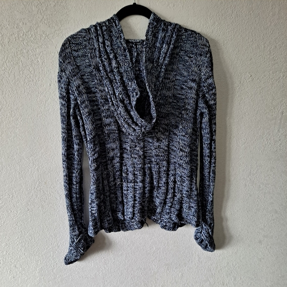 Great Northwest Clothing Company Blue Sweatshirt - Picture 6 of 6